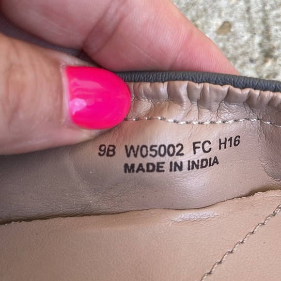 Cole Haan Gray Elsie Logo Ballet II Flats Patent Size 9B - Picture 5 of 6